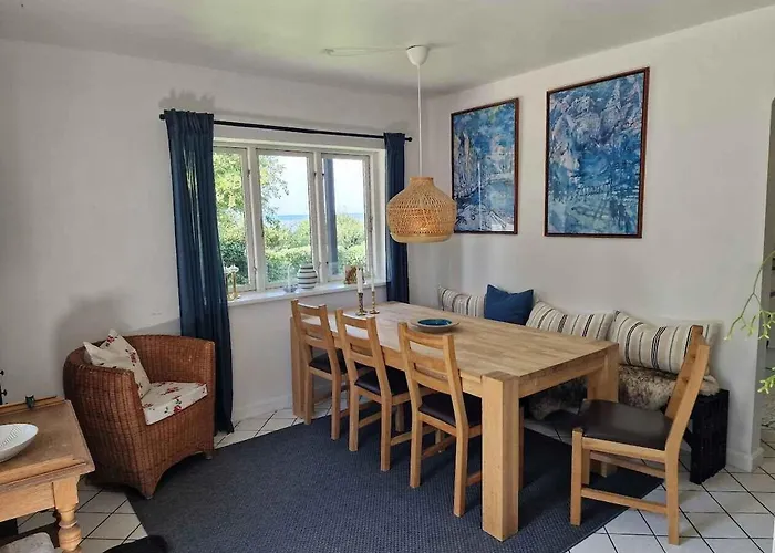 Villa Spacious Waterfront Family *