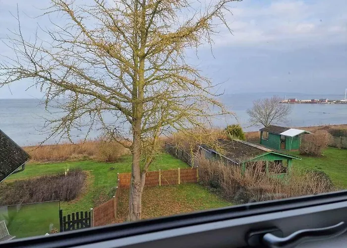 Villa Spacious Waterfront Family Føllenslev